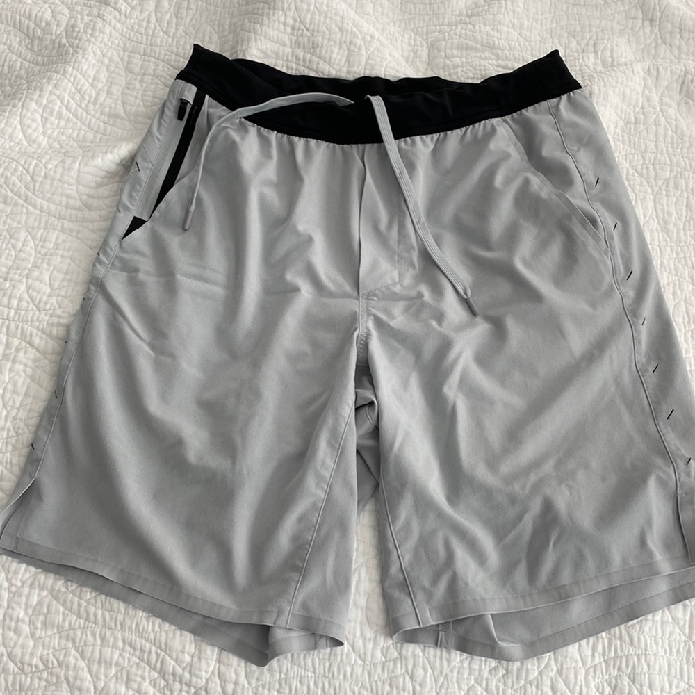Ten thousand brand 9” with liner shorts
